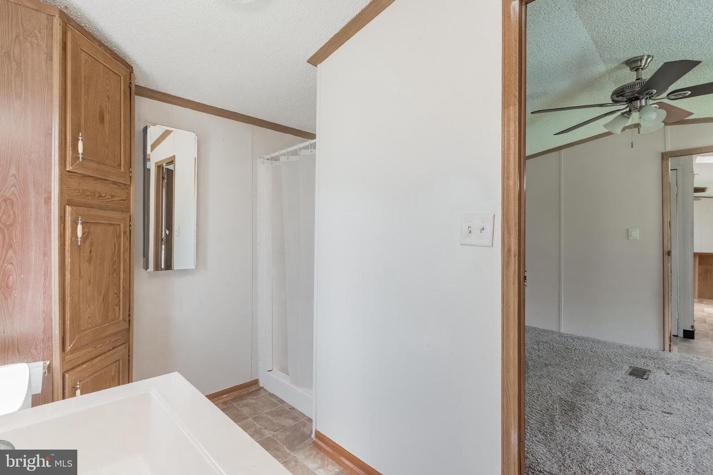 803 Royal Crest Drive photo 25