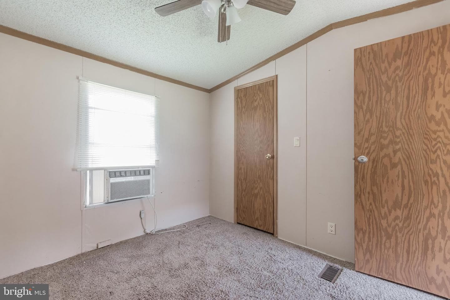 803 Royal Crest Drive photo 28