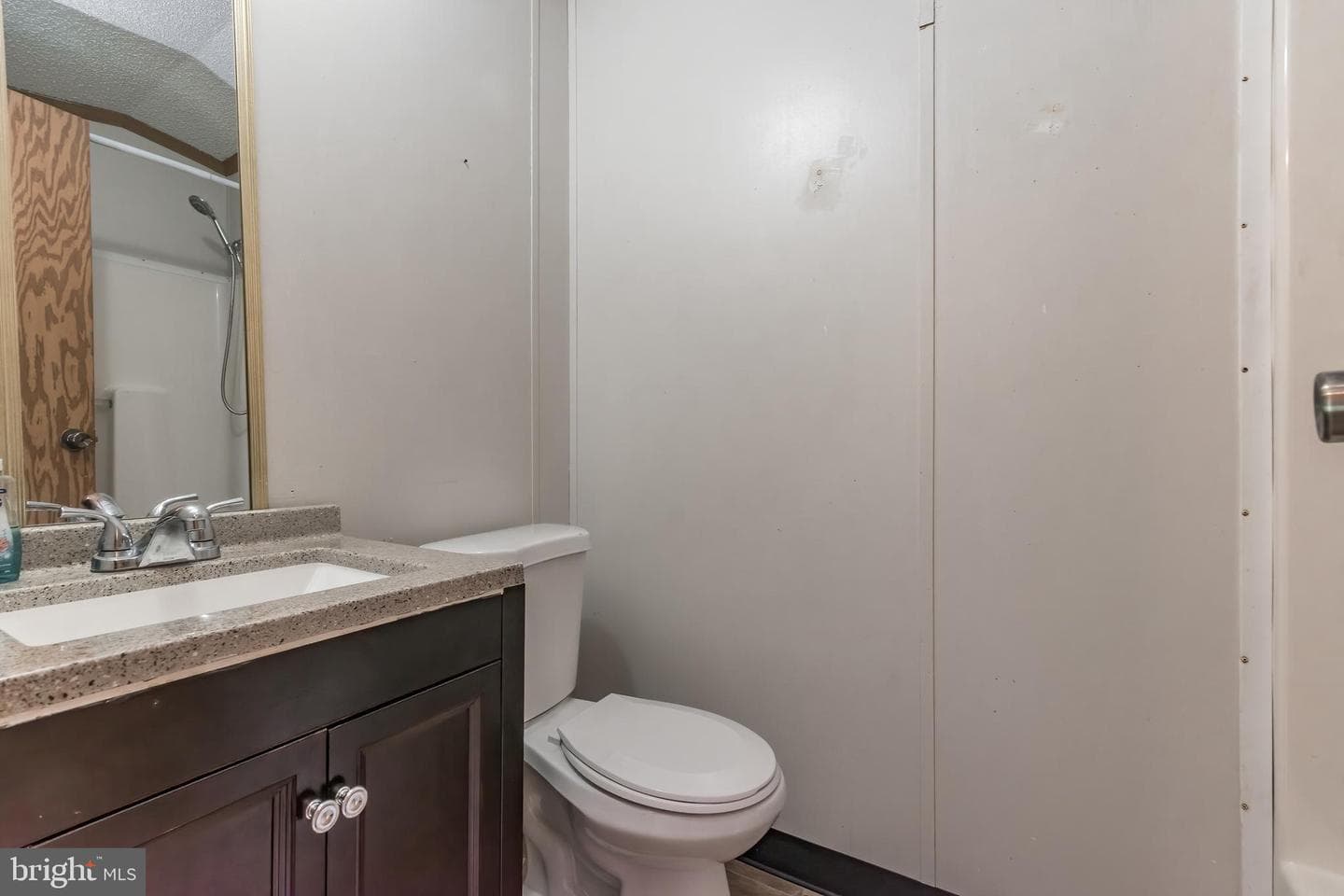 803 Royal Crest Drive photo 32