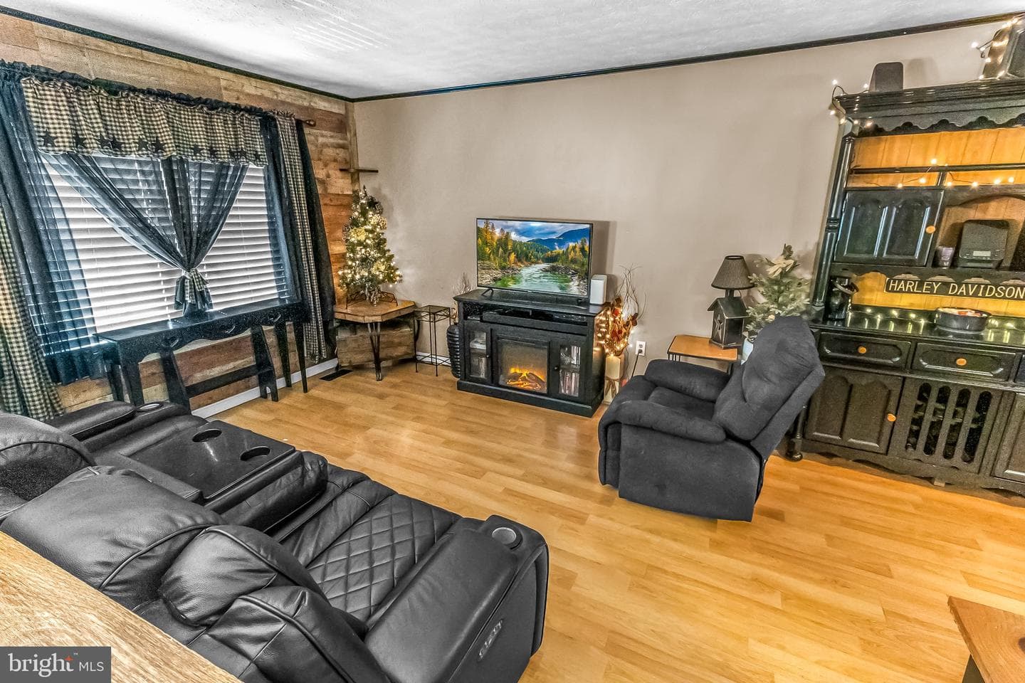 266 Nottingham Boulevard photo 7