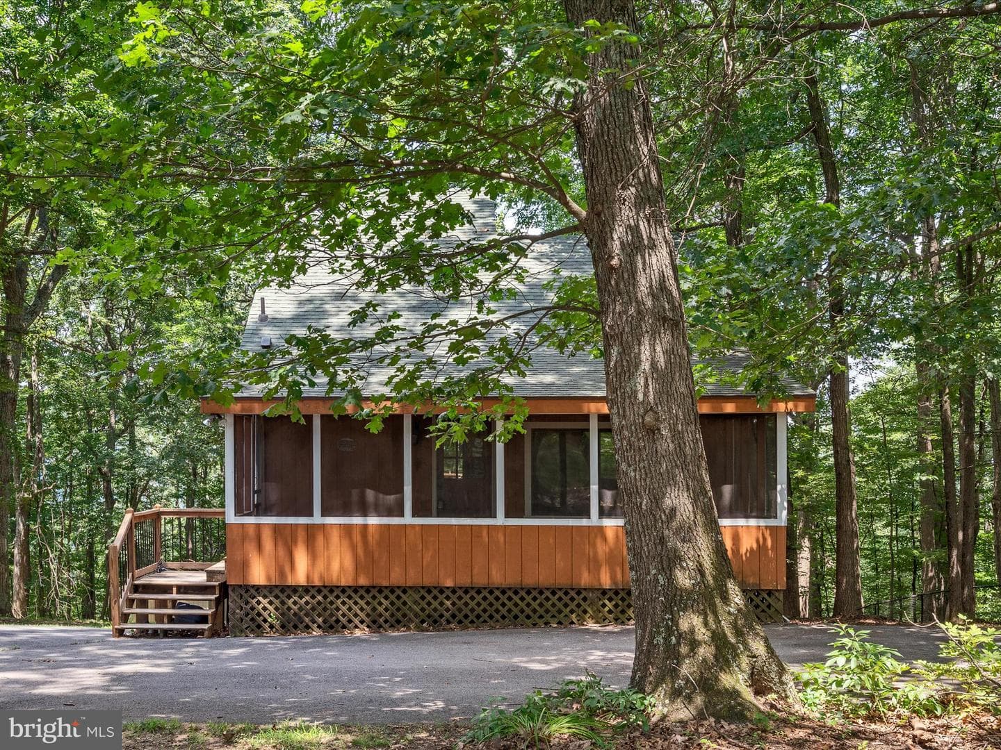228 Atwood Drive photo 3