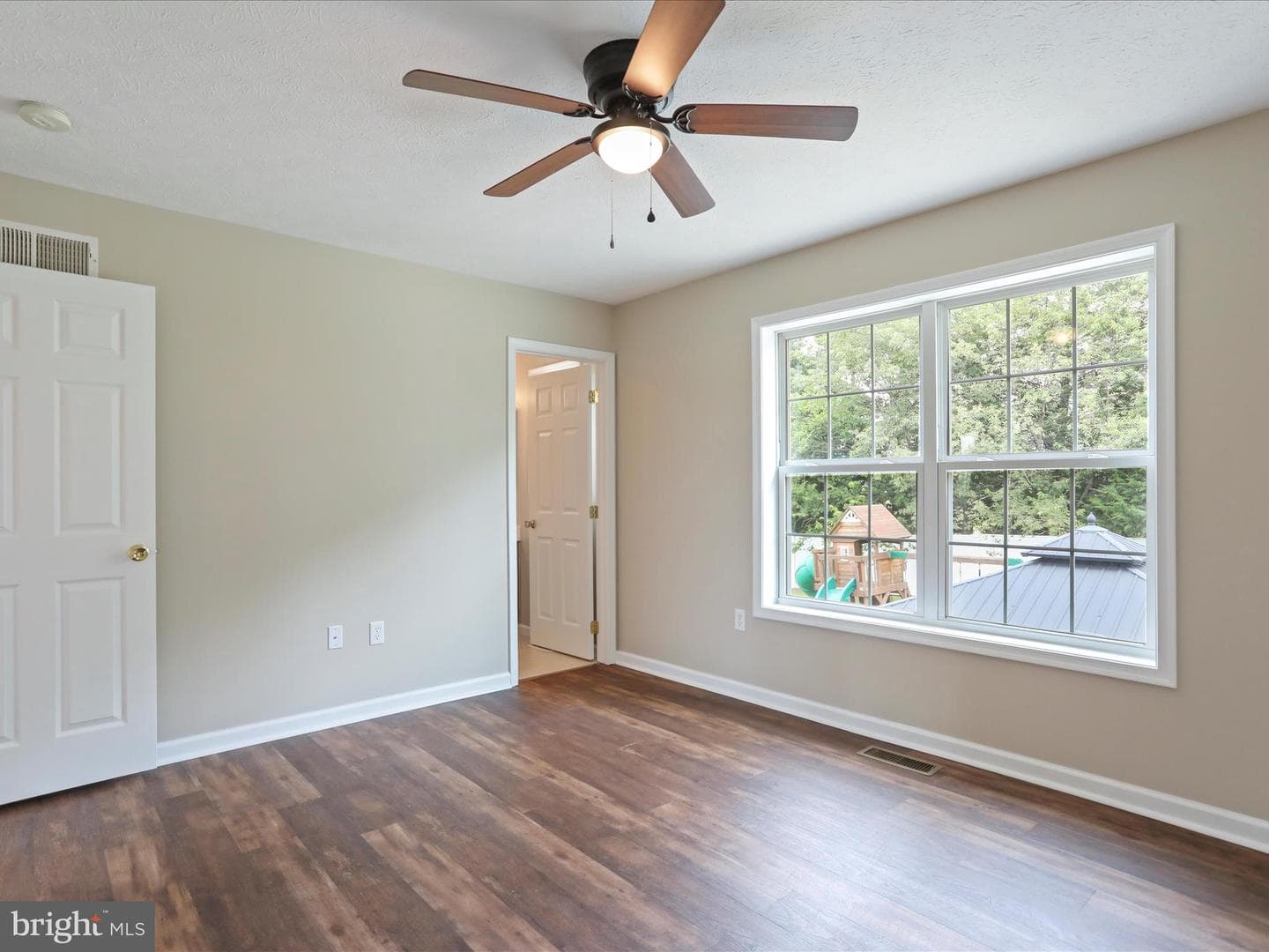 43 Hansberry Court photo 23