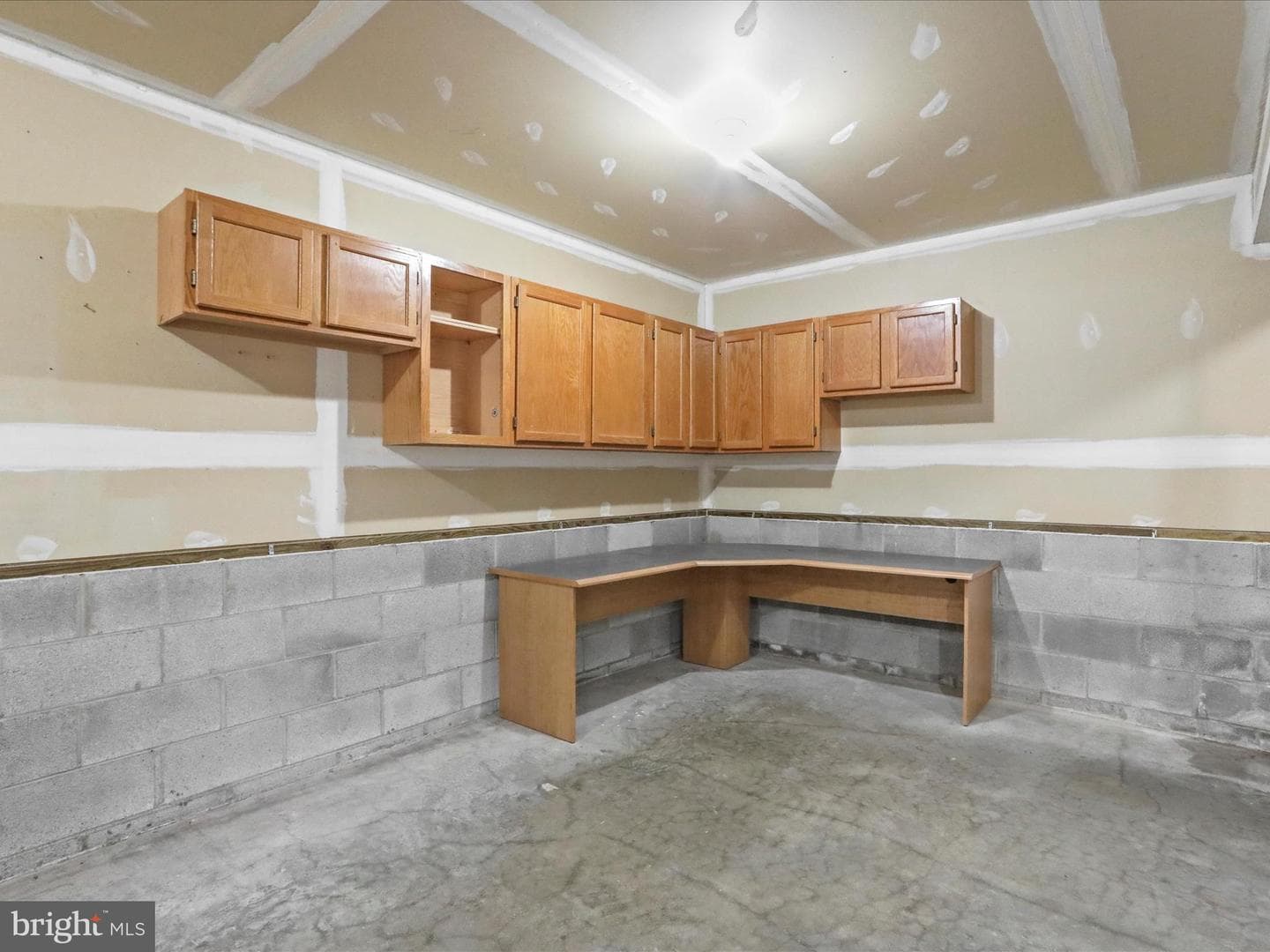 43 Hansberry Court photo 31