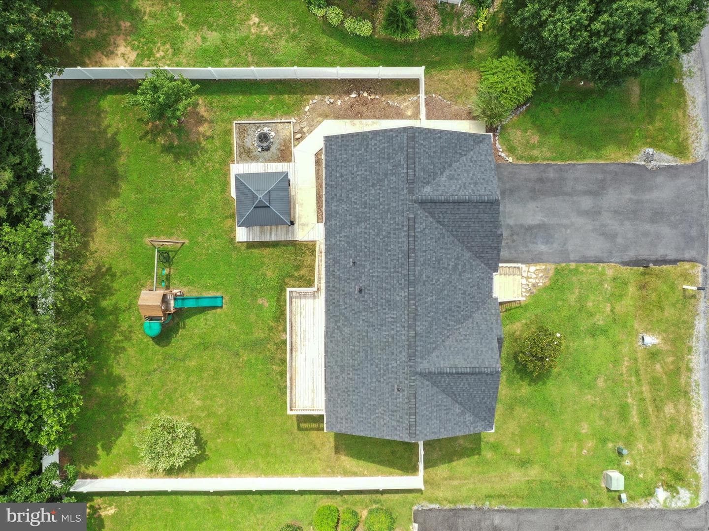43 Hansberry Court photo 50