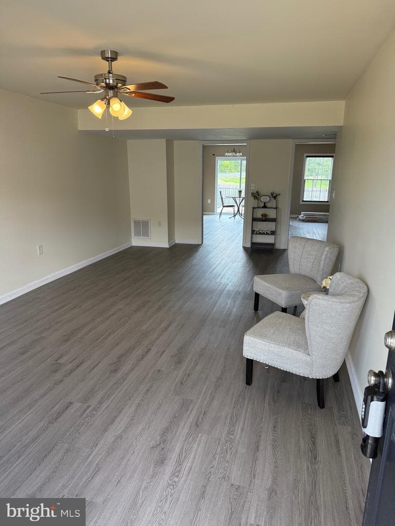 15 Montague Way photo 21