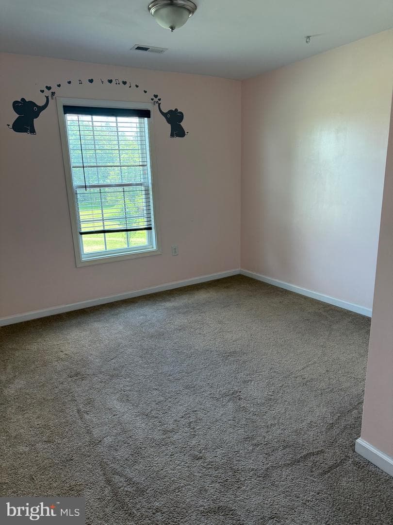 15 Montague Way photo 3
