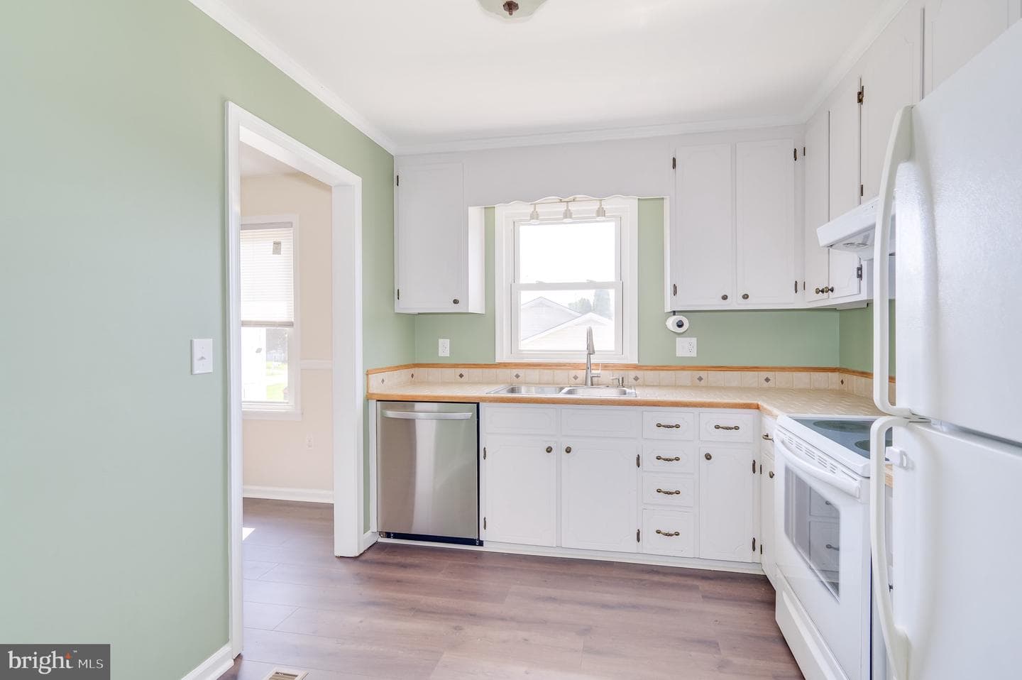63 Dexter Drive photo 8
