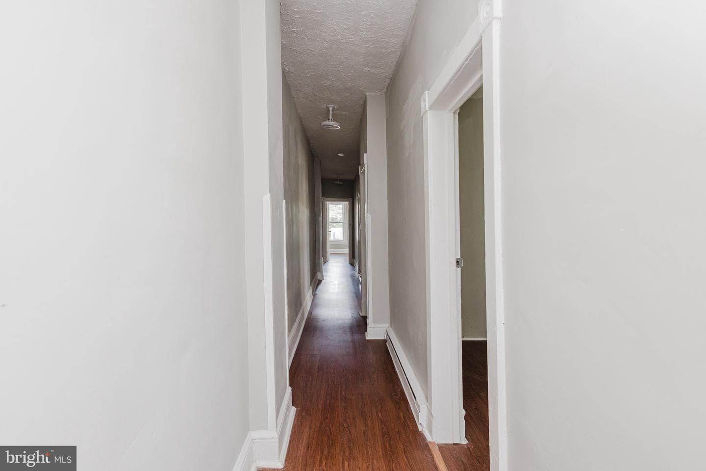 315 S Queen Street photo 16