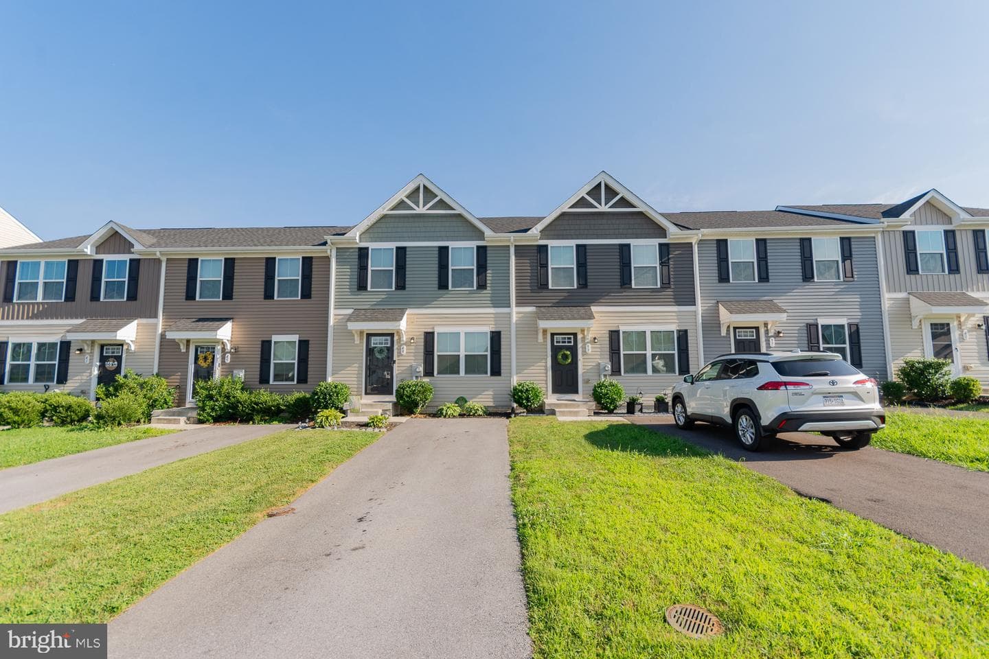 49 Sebago Place photo 3