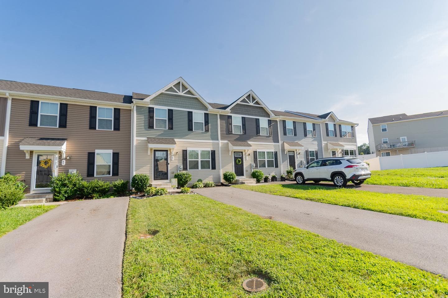 49 Sebago Place photo 4