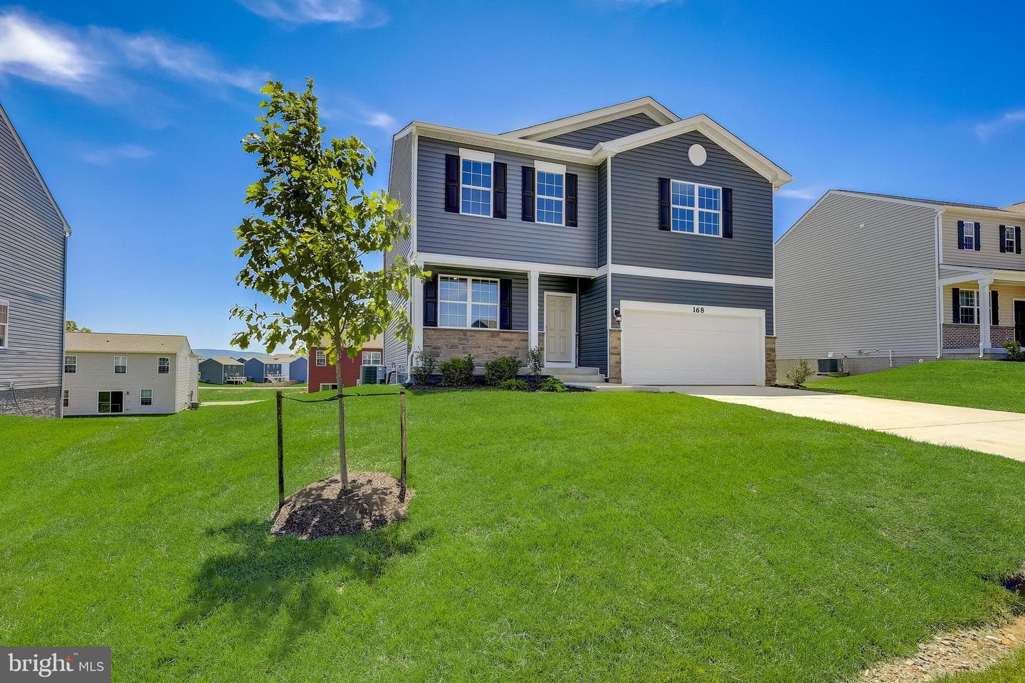 304 Orpington Drive photo 2