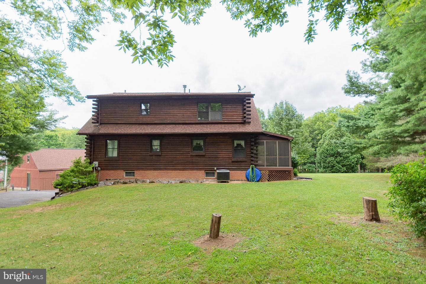 1337 Cedar Lane photo 2