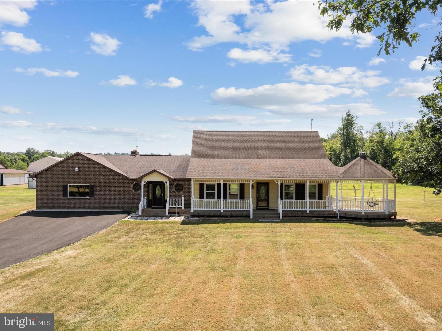 3025 Dominion Road photo 3