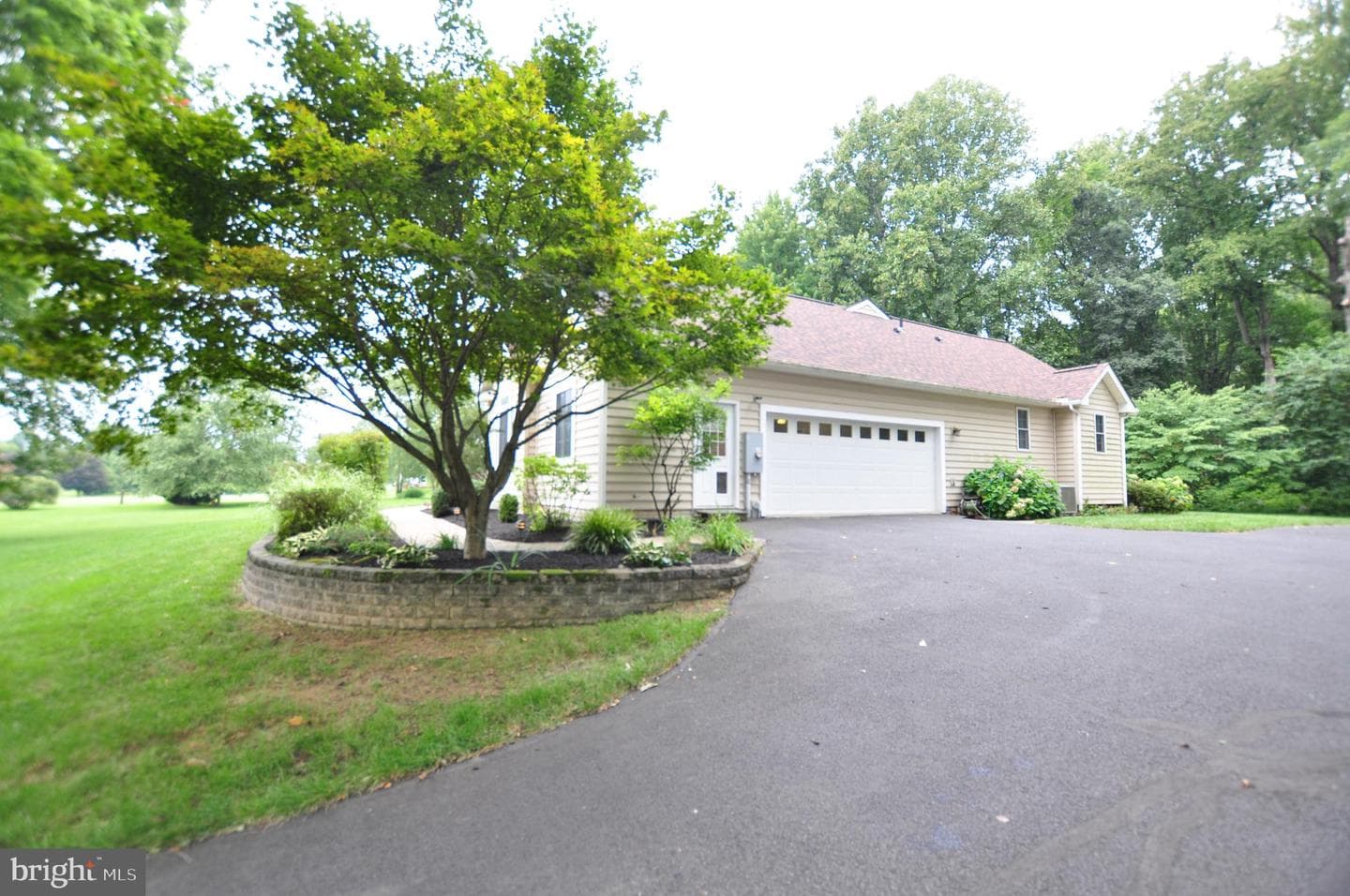451 Appian Way photo 7