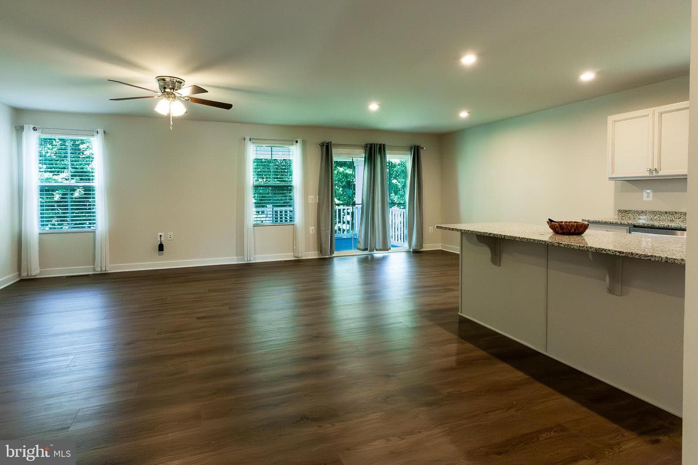 69 Hydro Road photo 18