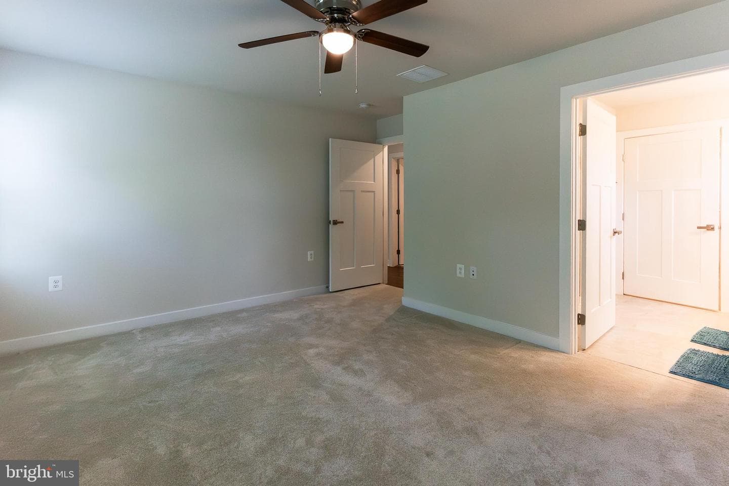 69 Hydro Road photo 24