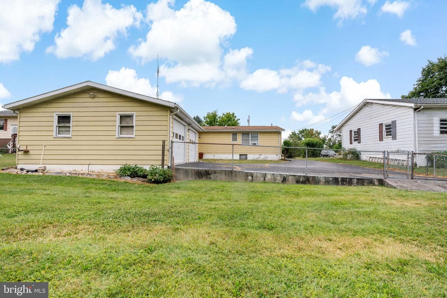 49 Hinton Court photo 33
