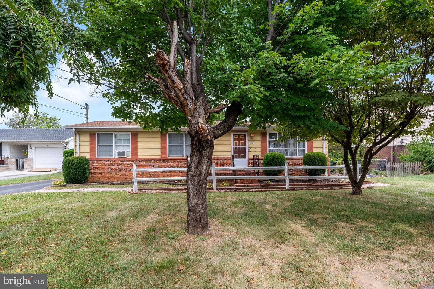 49 Hinton Court photo 5