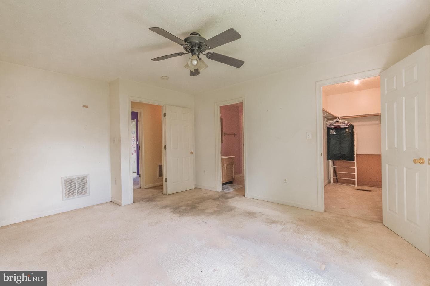 153 Wendover Drive photo 14