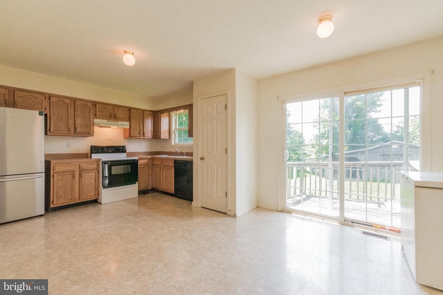 153 Wendover Drive photo 8