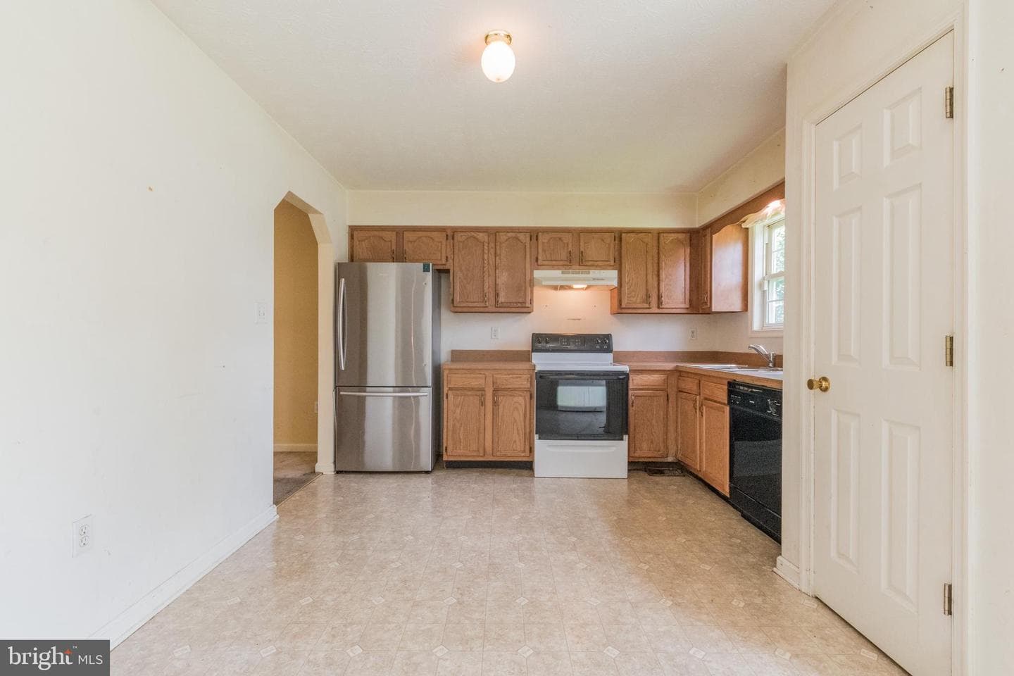 153 Wendover Drive photo 9