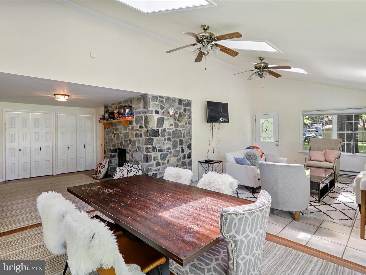 999 Aspero Lane photo 14