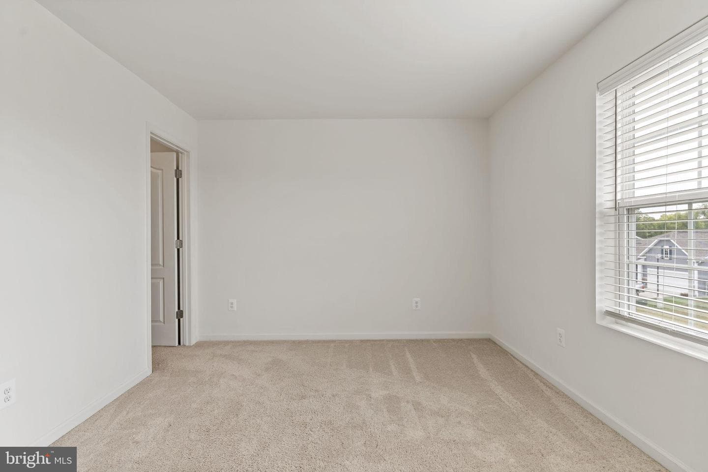 127 Stager Avenue photo 22