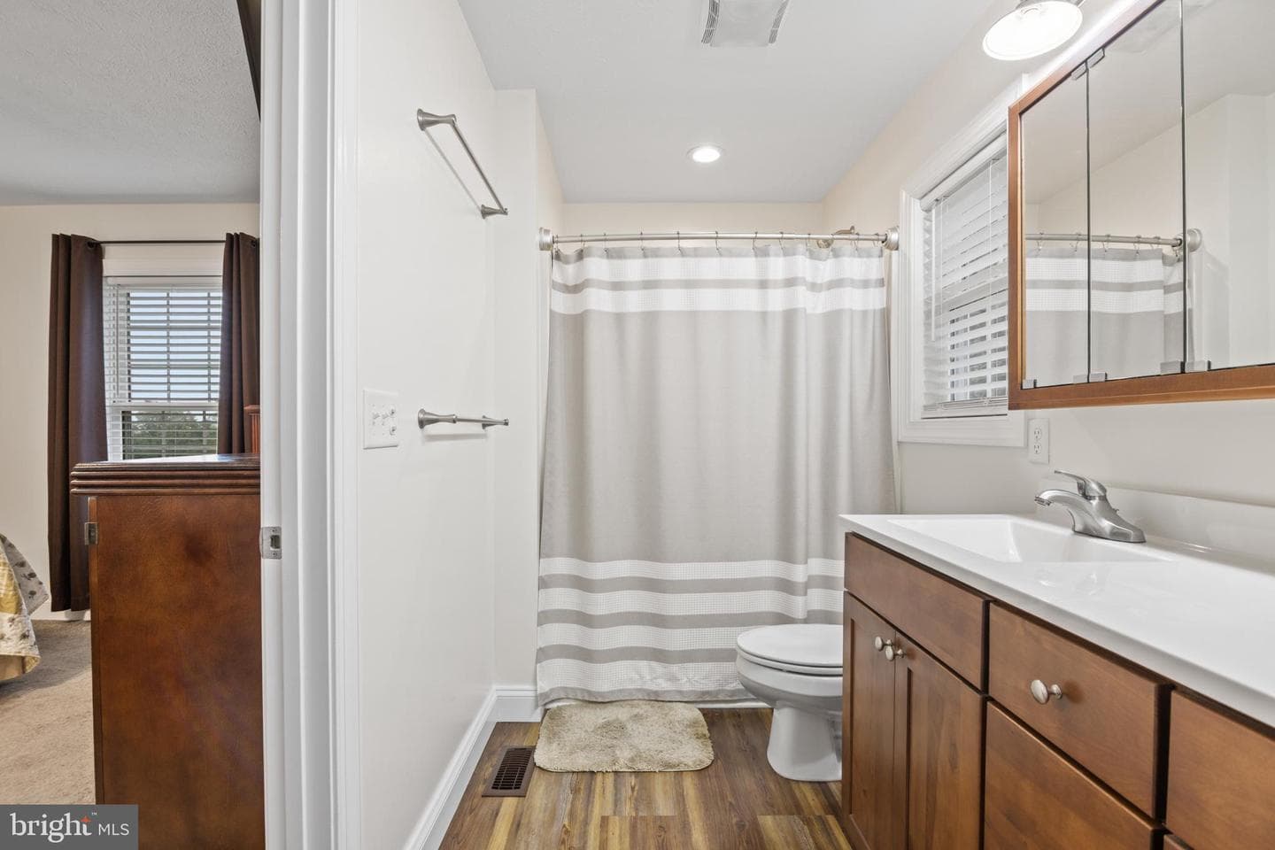 32 Onyx Drive photo 18
