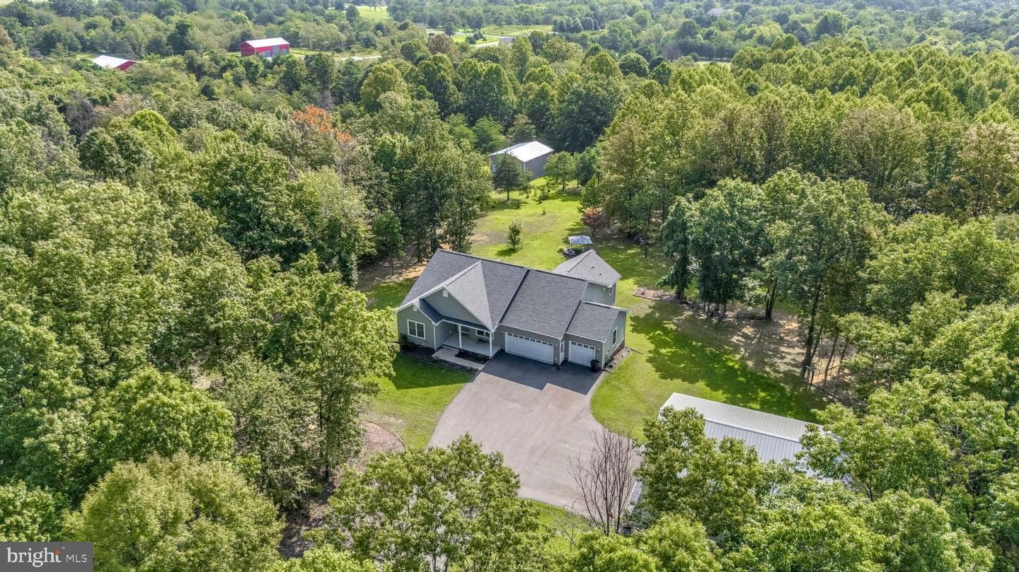 32 Onyx Drive photo 27