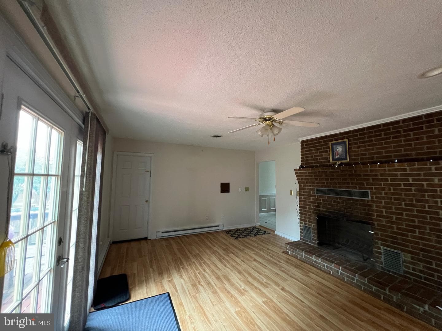 905 Hillcrest Drive photo 15