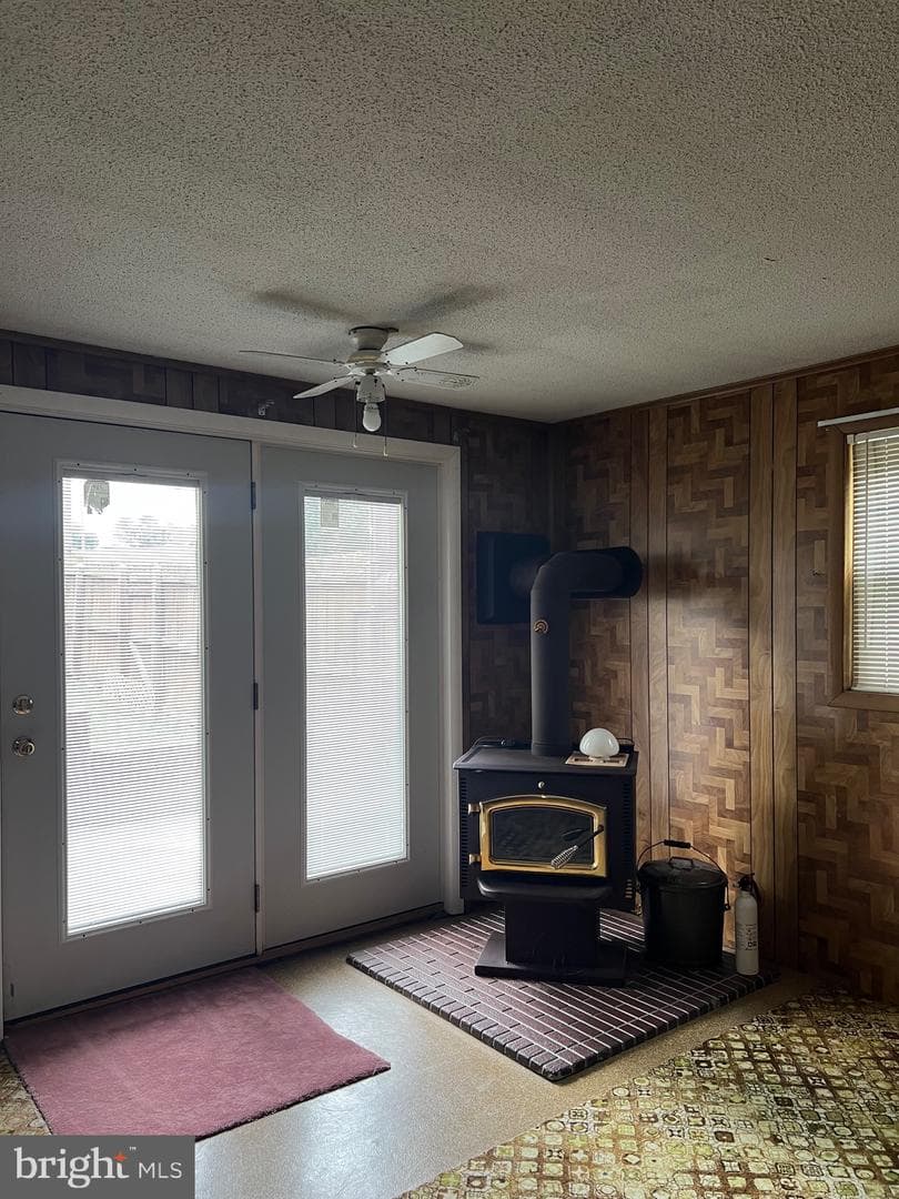 905 Hillcrest Drive photo 30