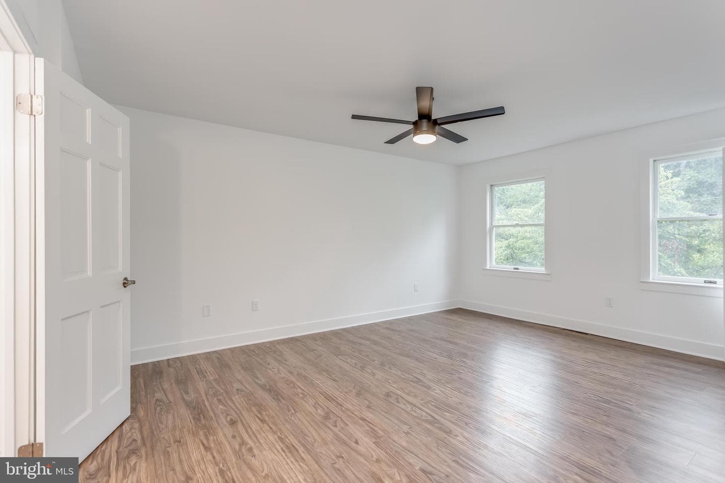 919 Hillcrest photo 24