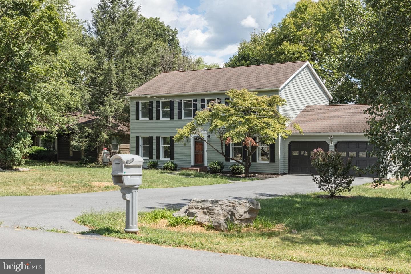 919 Hillcrest photo 41