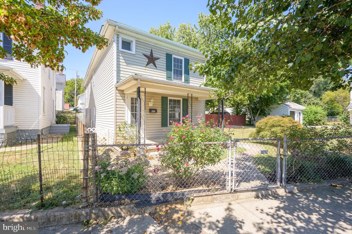485 Porter Avenue photo 1