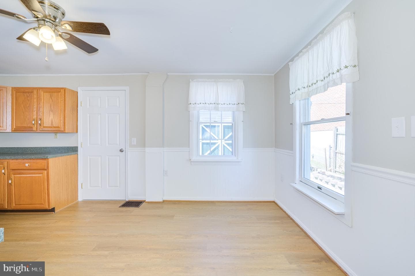 485 Porter Avenue photo 36