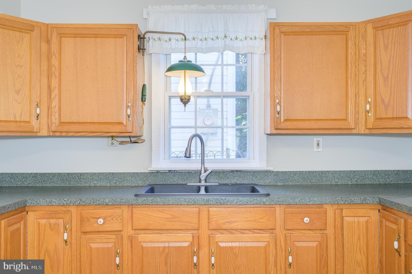 485 Porter Avenue photo 43