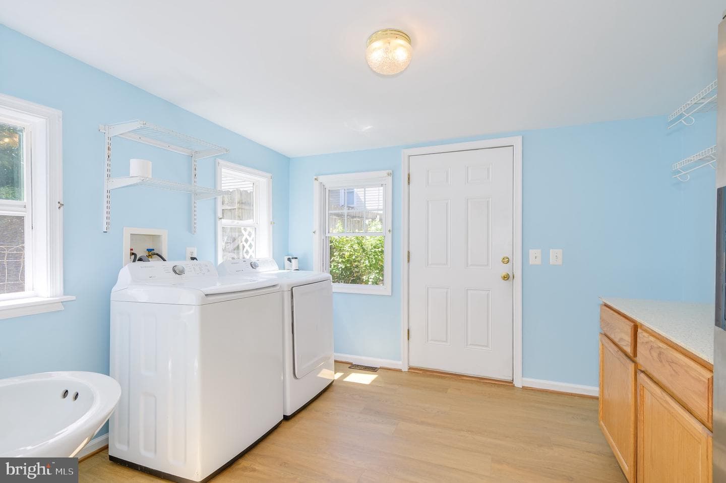 485 Porter Avenue photo 44