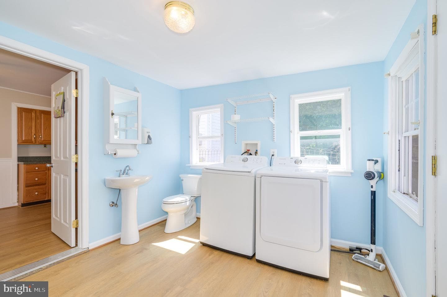 485 Porter Avenue photo 46