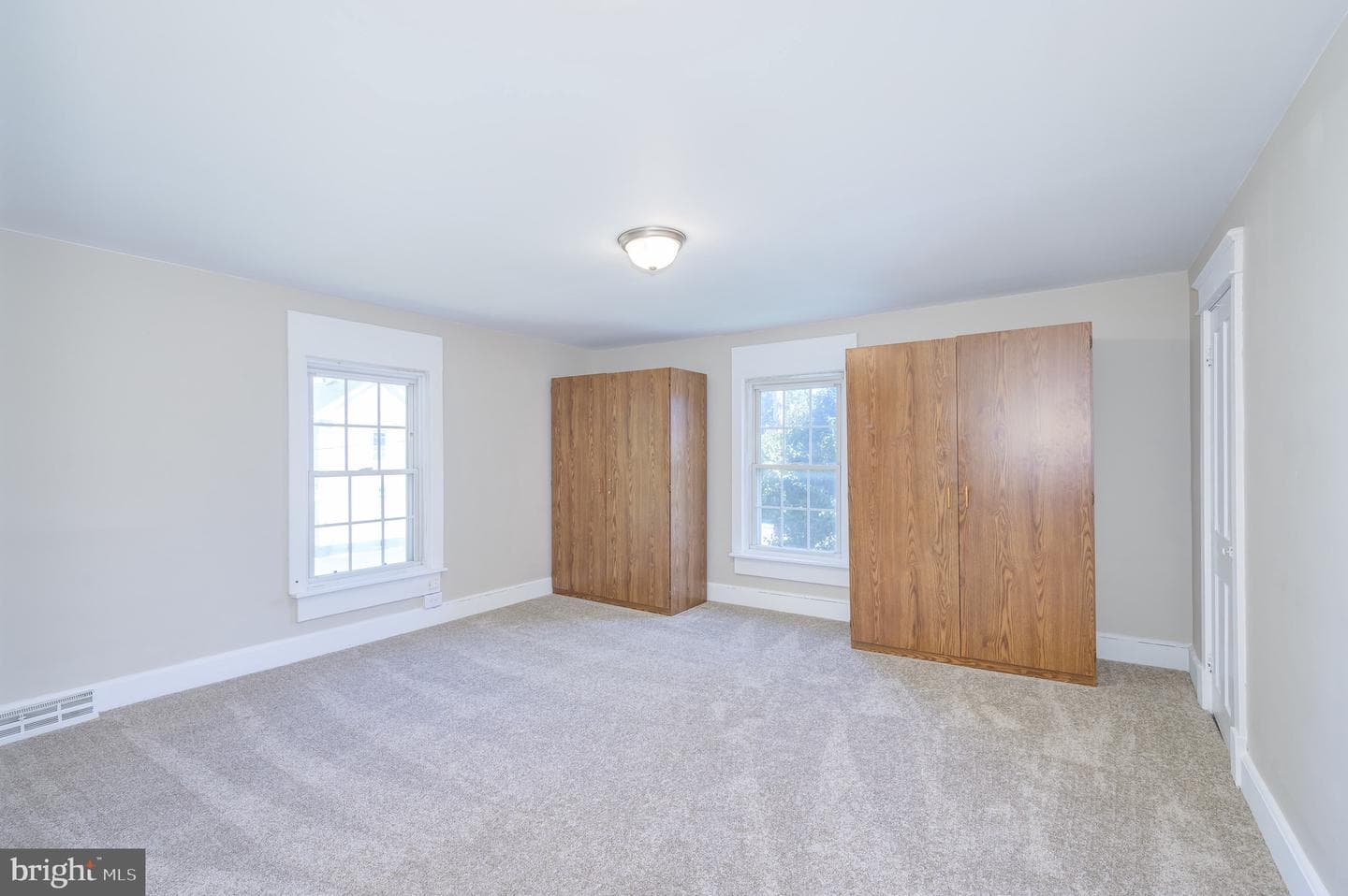 485 Porter Avenue photo 49