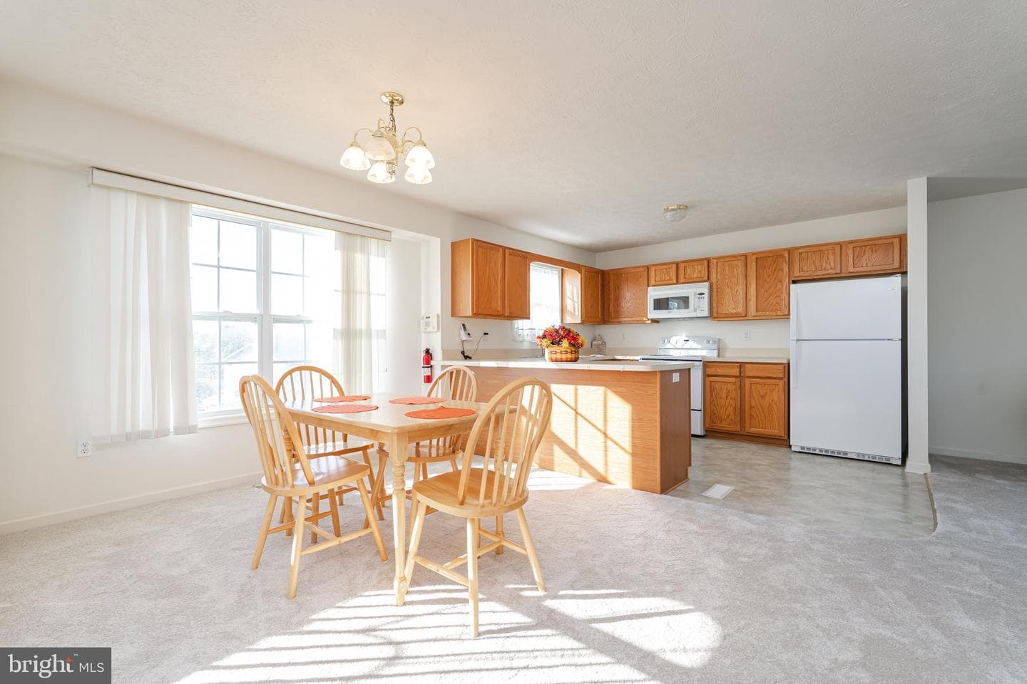 386 Pacific Boulevard photo 14