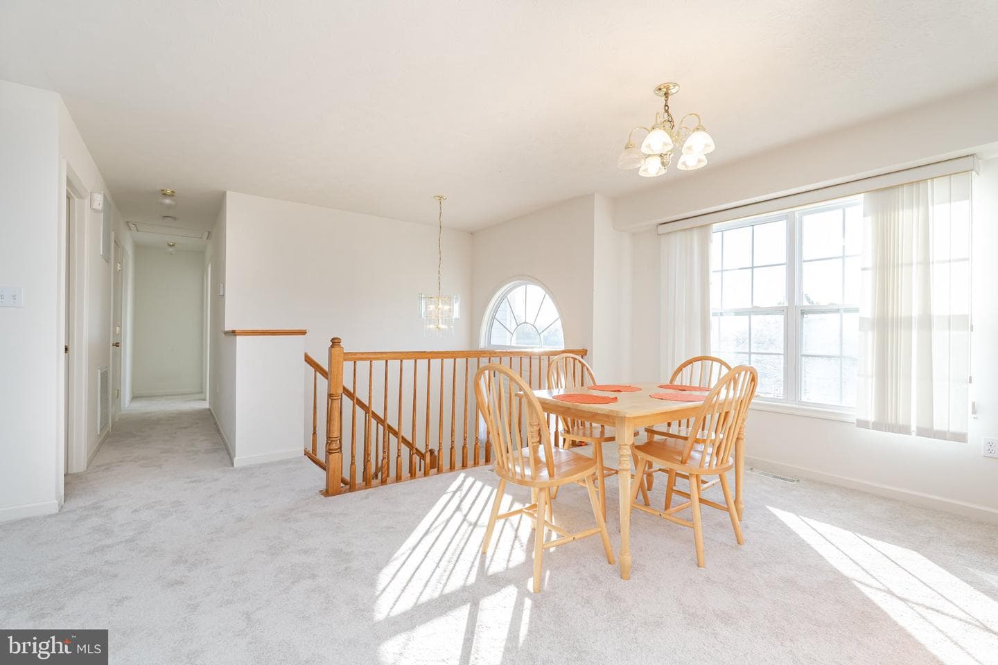 386 Pacific Boulevard photo 16