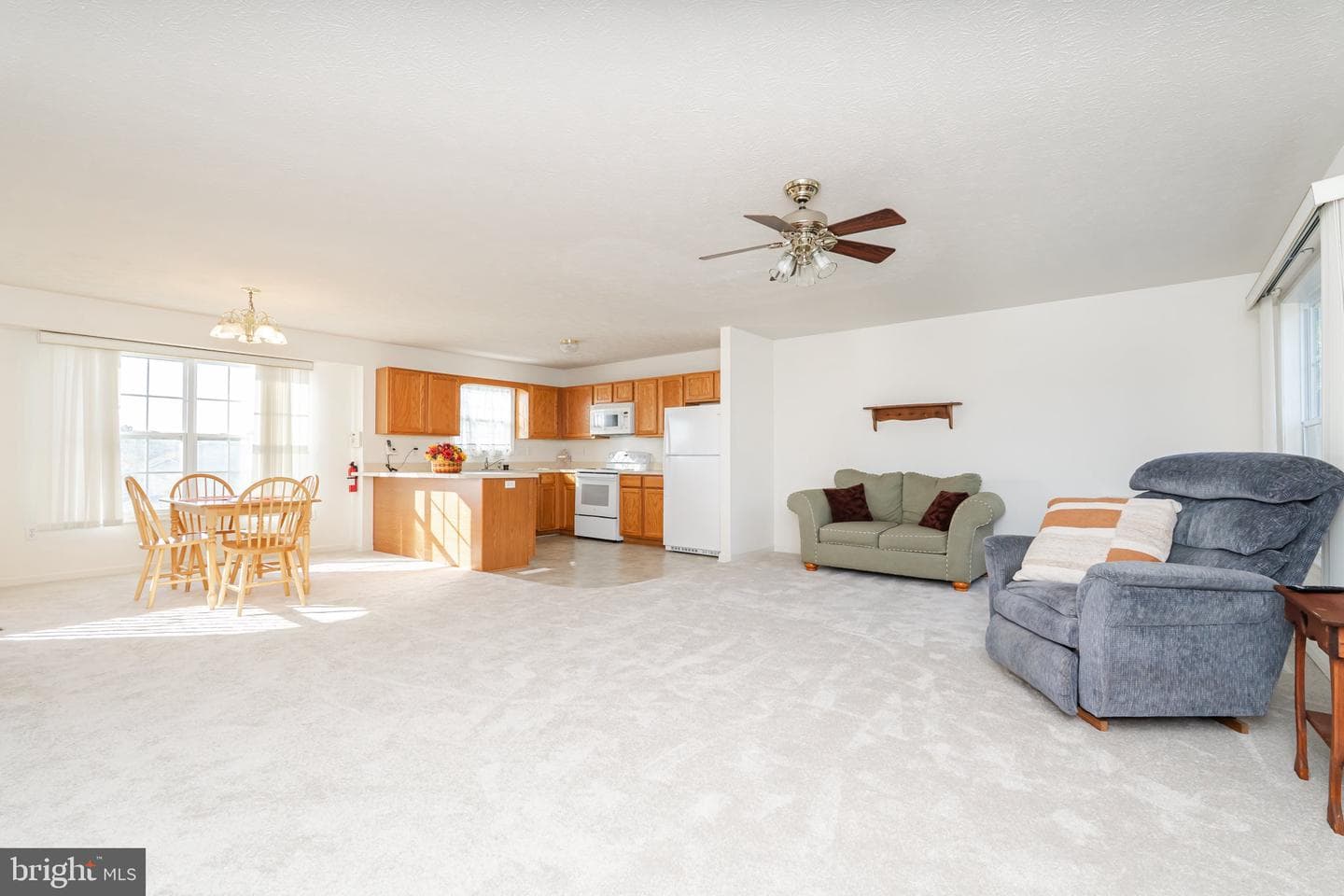 386 Pacific Boulevard photo 22