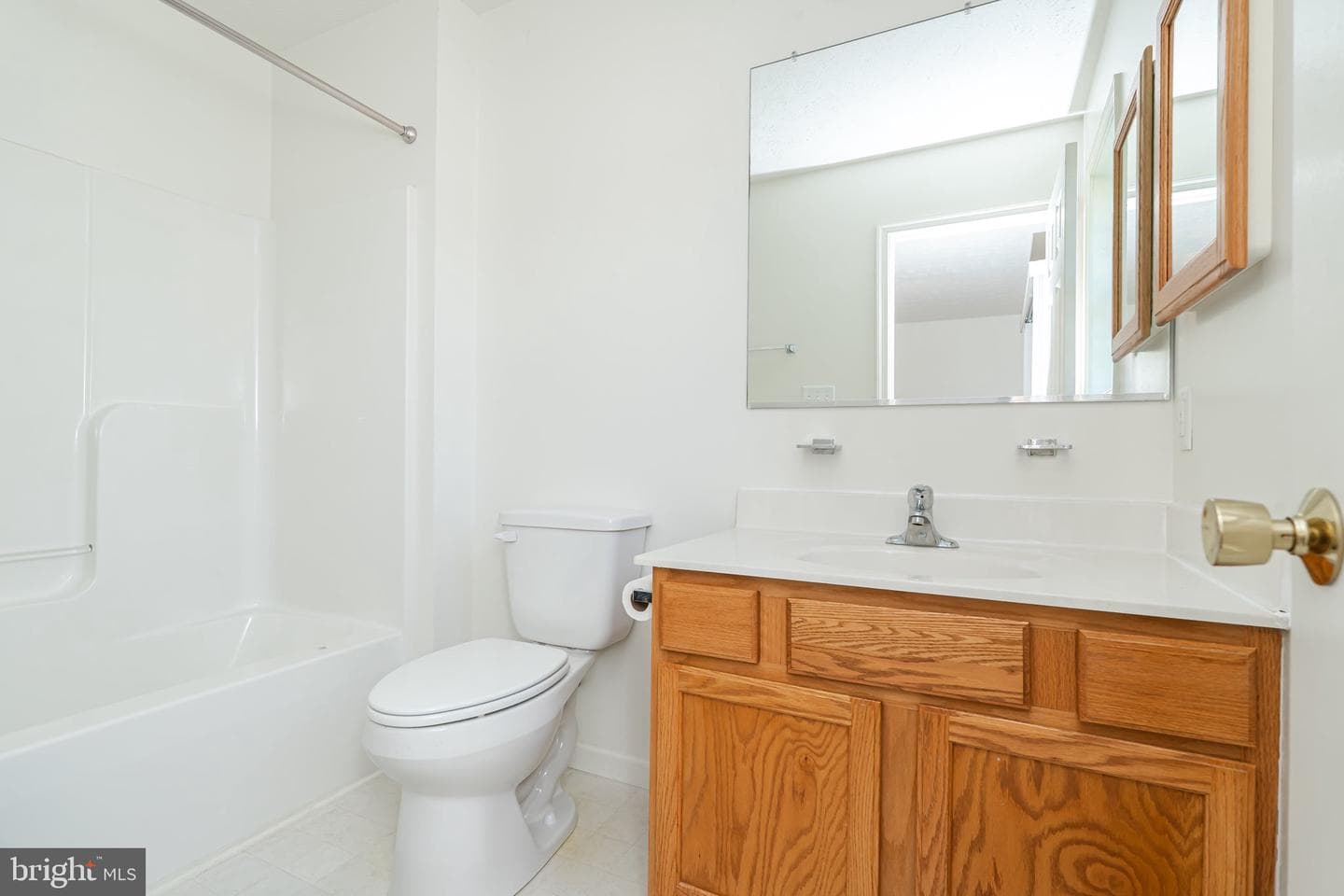 386 Pacific Boulevard photo 28