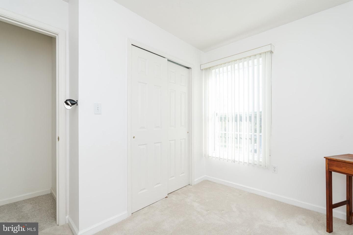 386 Pacific Boulevard photo 32