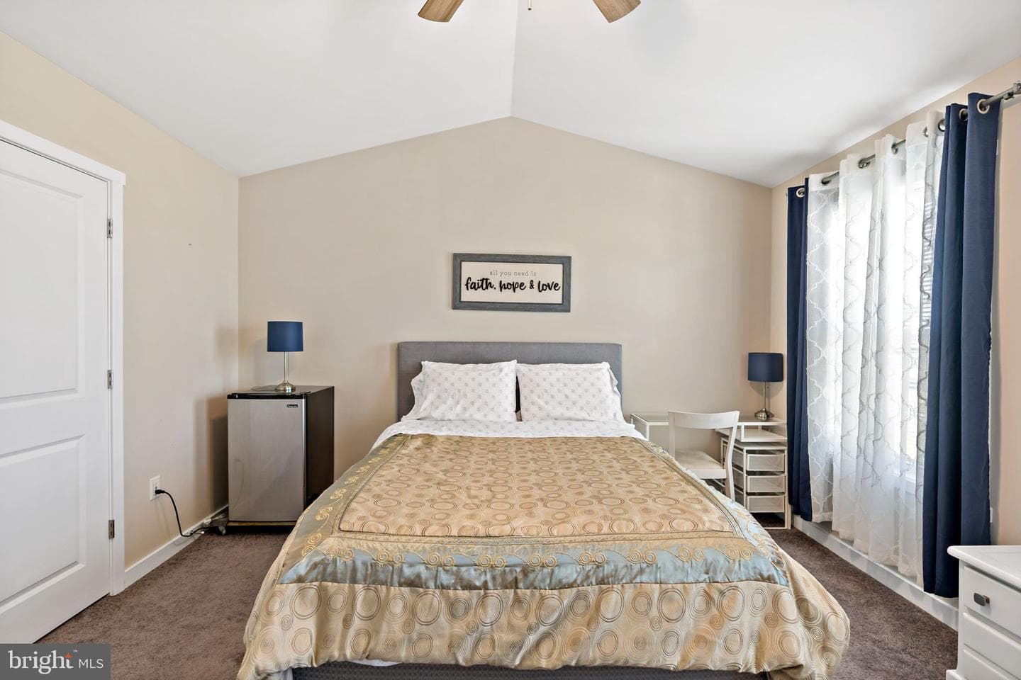 137 Carnes Way photo 17