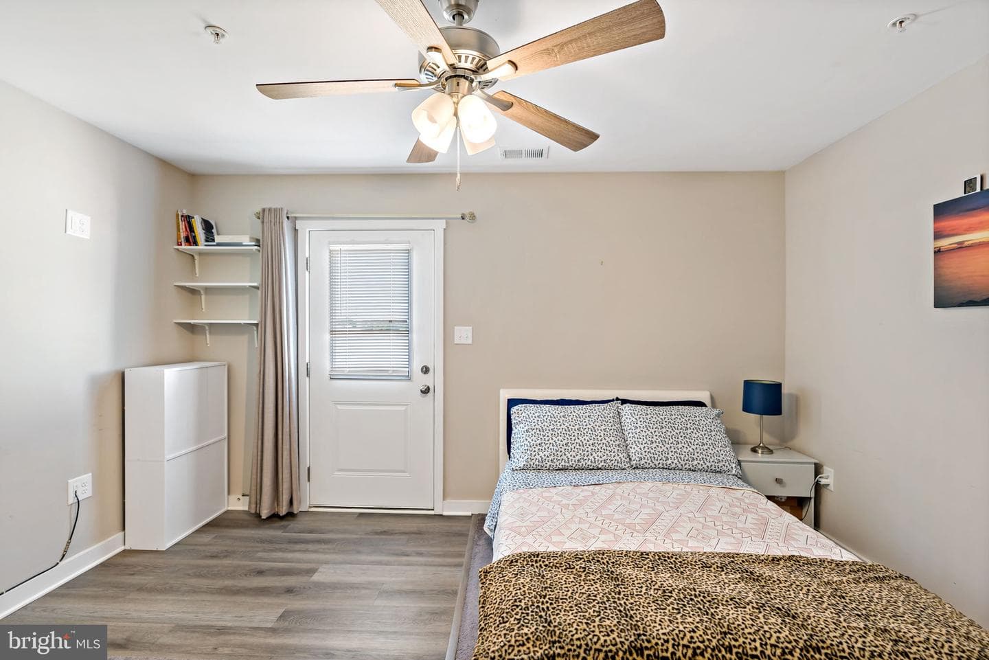137 Carnes Way photo 4