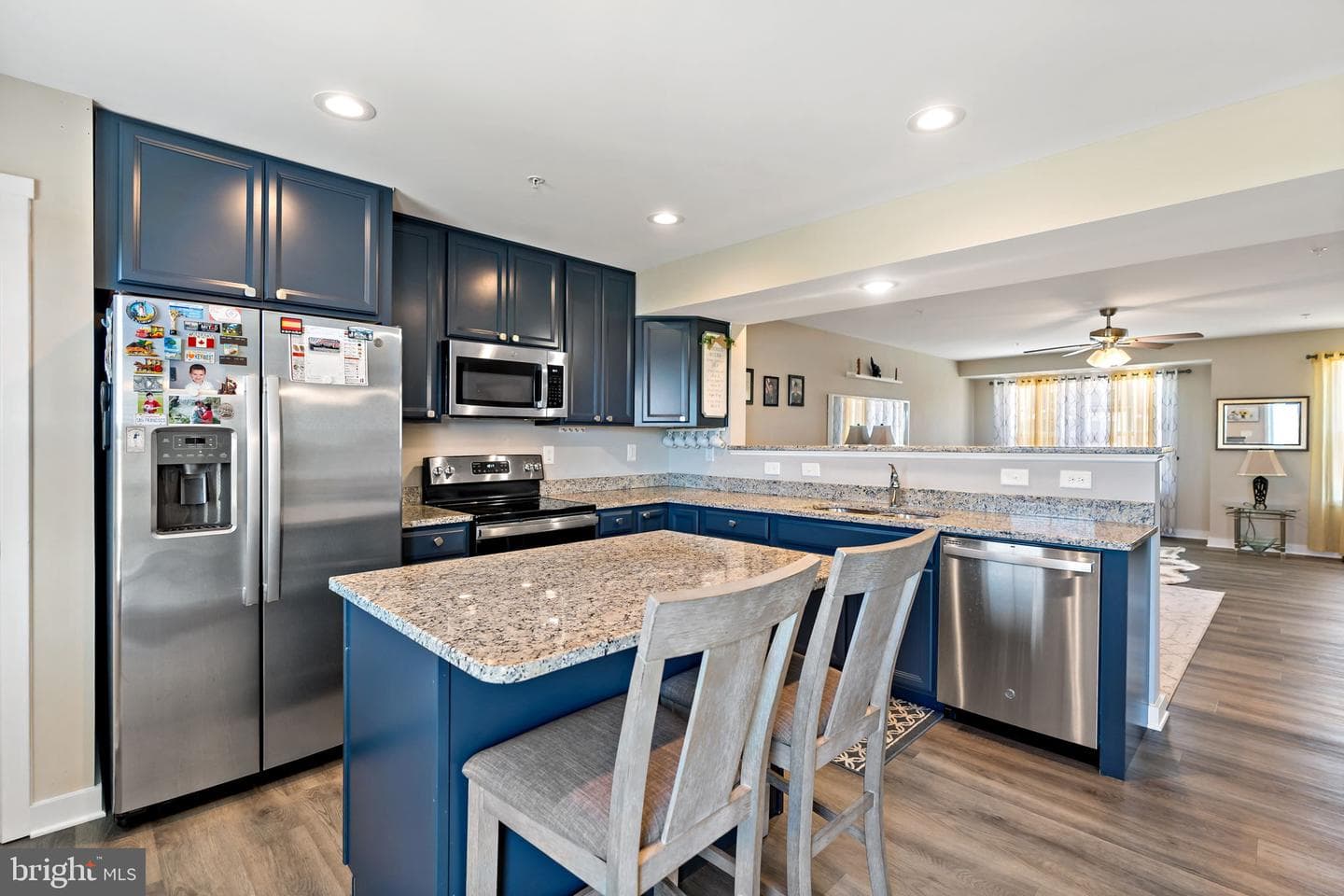 137 Carnes Way photo 8