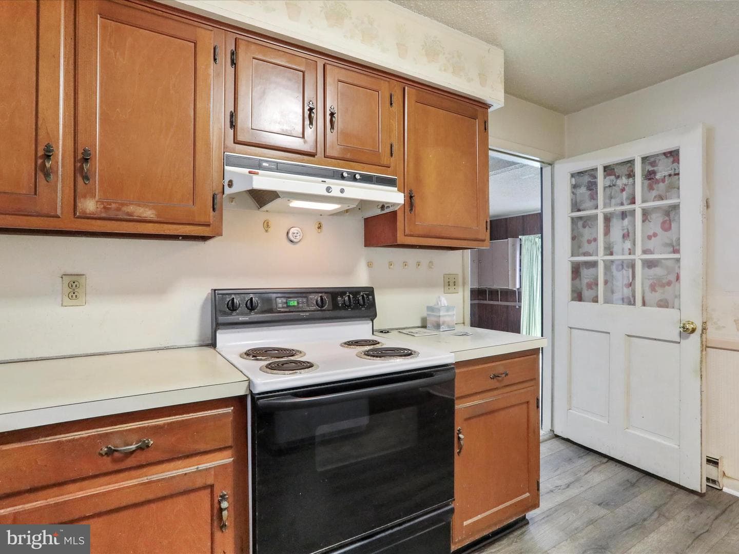 523 Richard Street photo 12