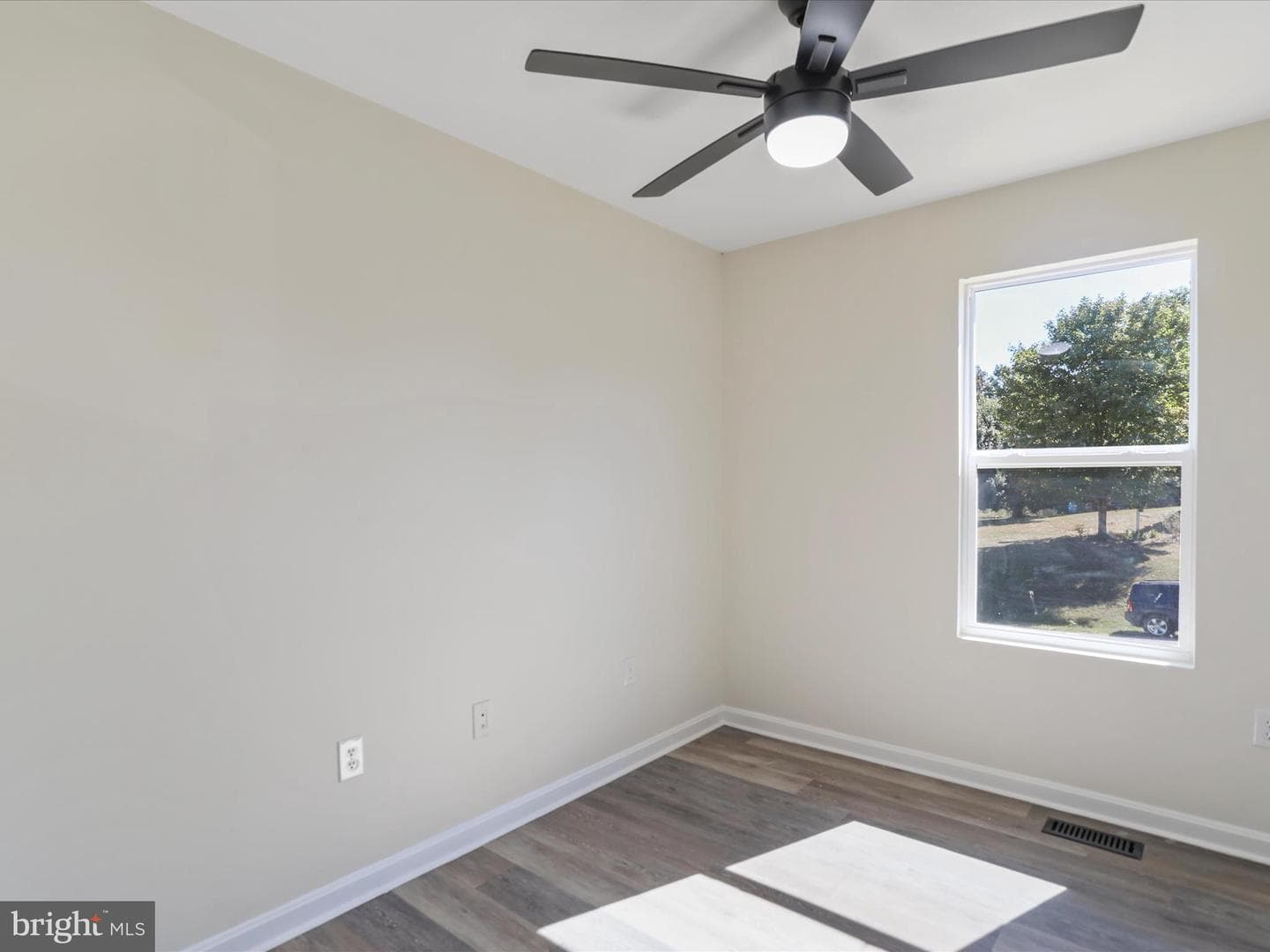 131 Jared Court photo 15