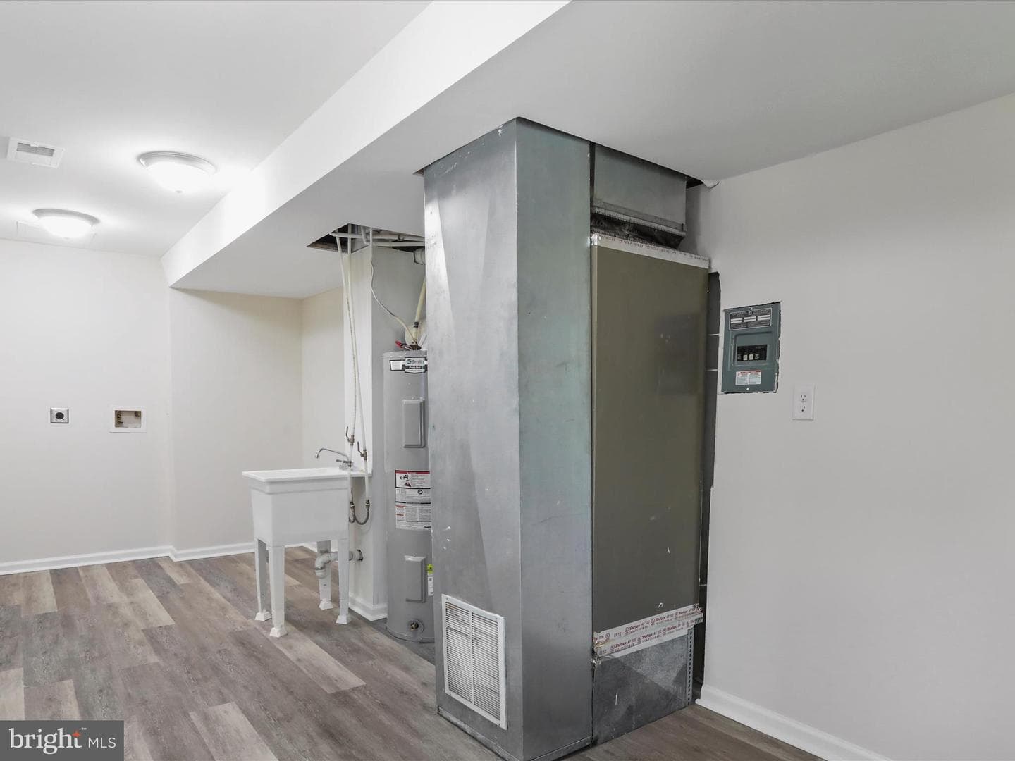 131 Jared Court photo 28